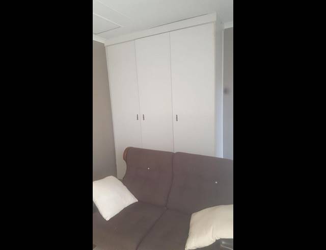 2 BEDROOM PROPERTY TO RENT IN BRENTWOOD